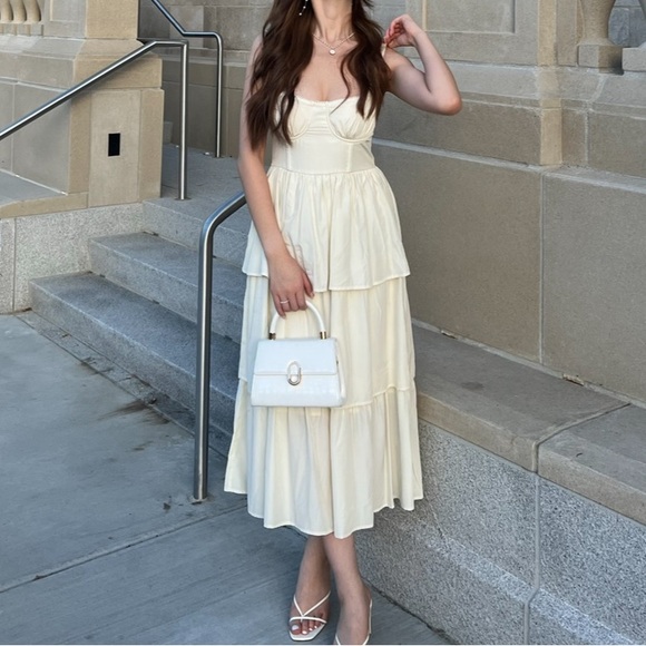 WeWoreWhat Dresses & Skirts - WeWoreWhat Cream Tiered Midi Dress